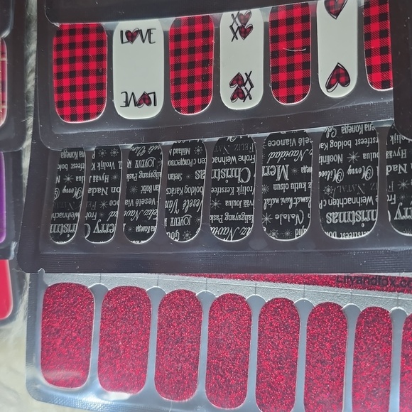 Lily & Fox bundle of 20 nail wraps Christmas themed & glitter #10 - Picture 5 of 9